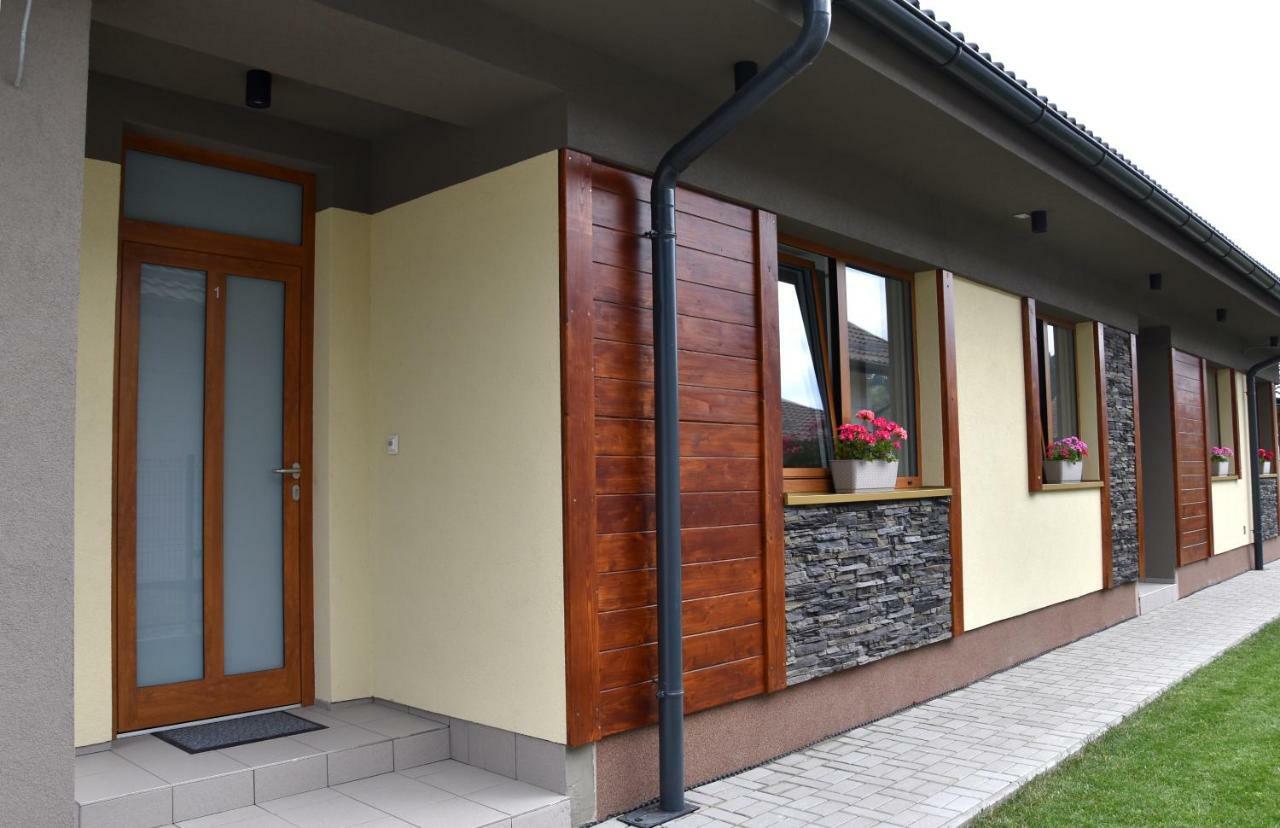 Elemir Besenova Exterior foto