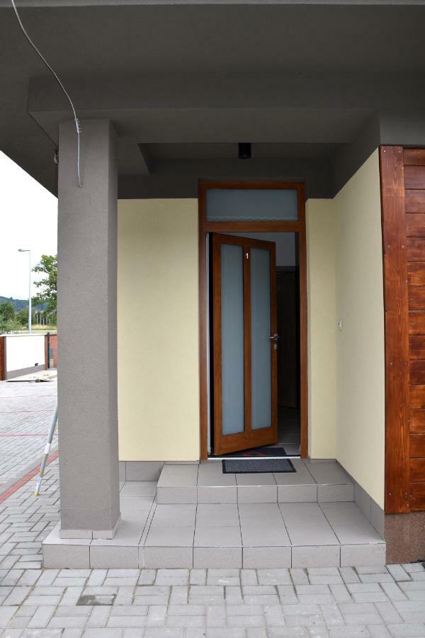Elemir Besenova Exterior foto
